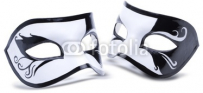 Schwarz_Weisse_Maske.jpg